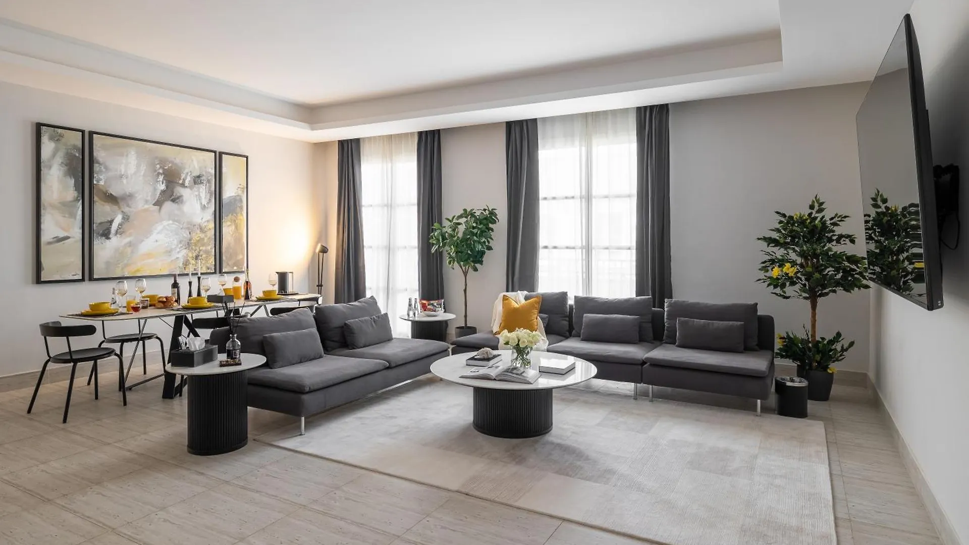 Modern 3Br Retreat I Gym, Balcony & Prime Location Apartment Riyadh