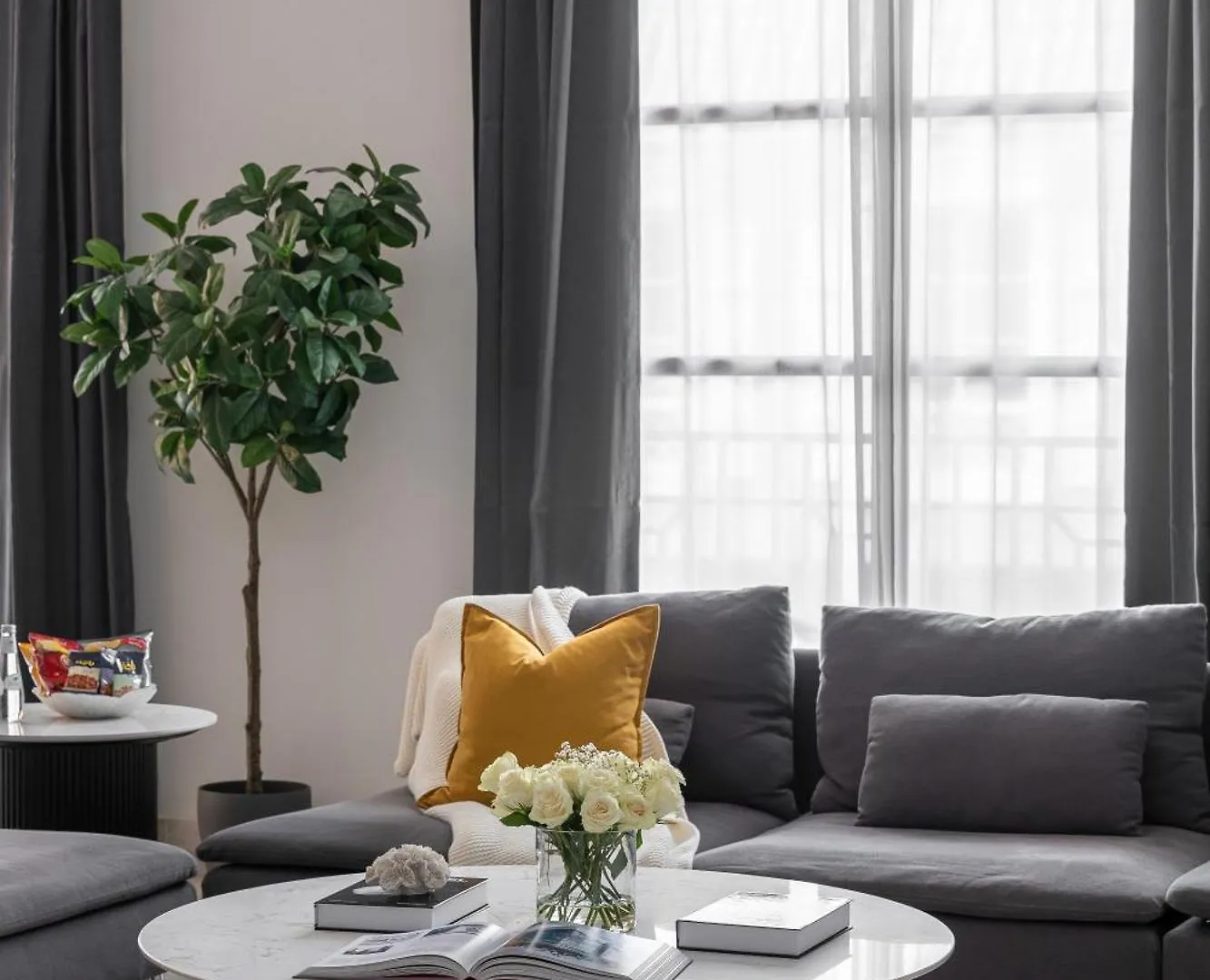 Modern 3Br Retreat I Gym, Balcony & Prime Location Apartment Riyadh